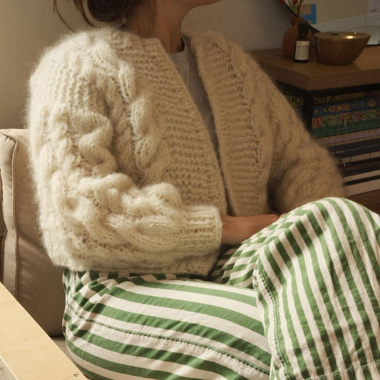 Cable knit Cardigan Knitting Pattern