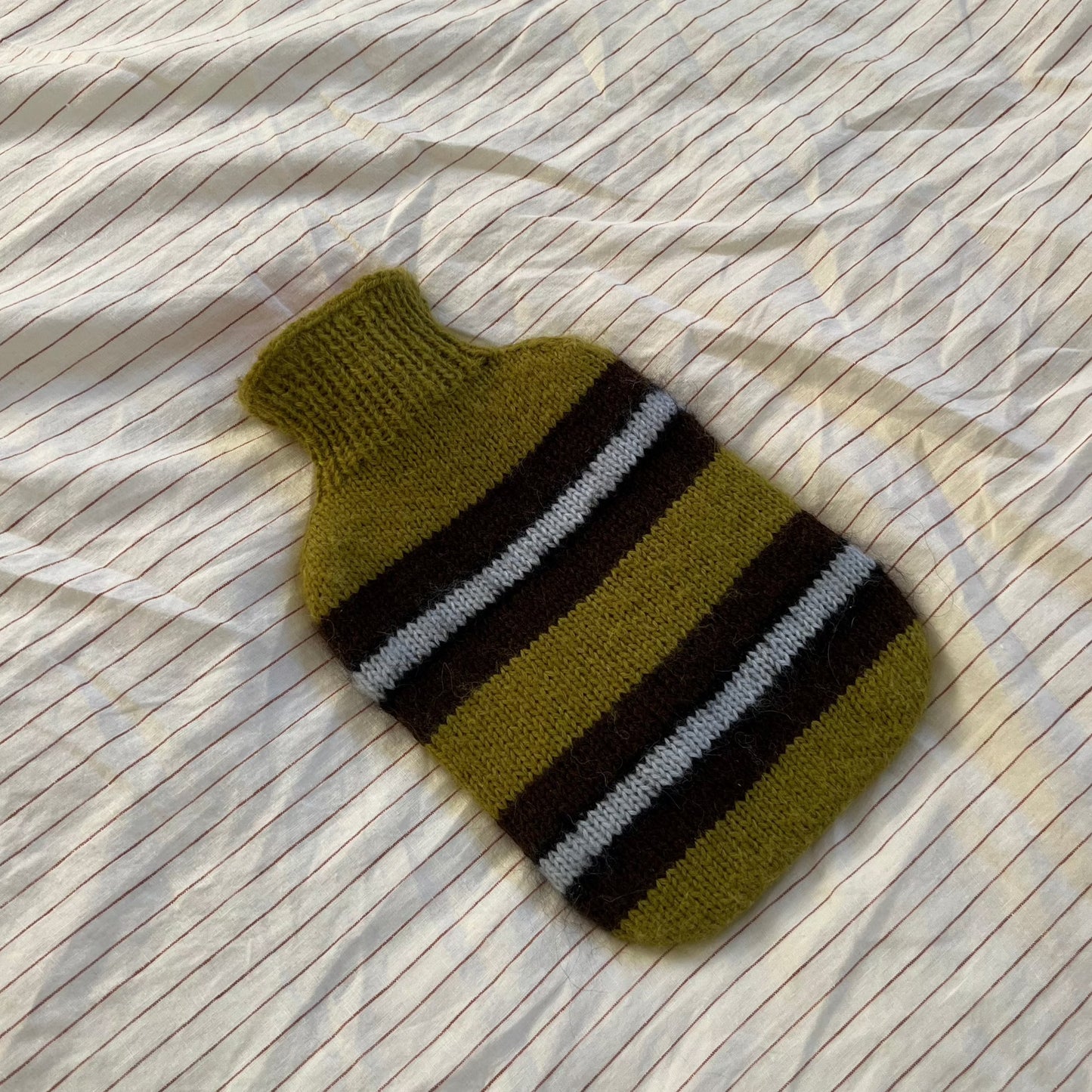 Hot water bottle cover knitting pattern