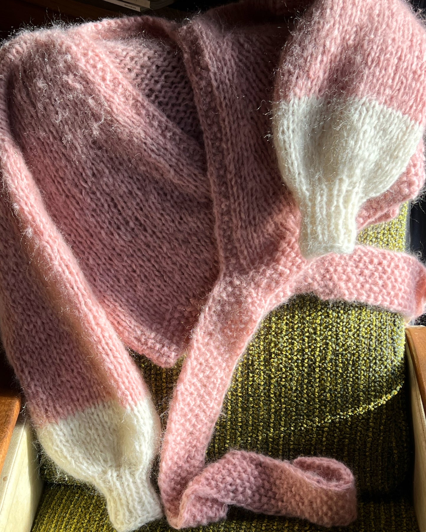Wrap Around Cardigan Knitting Pattern