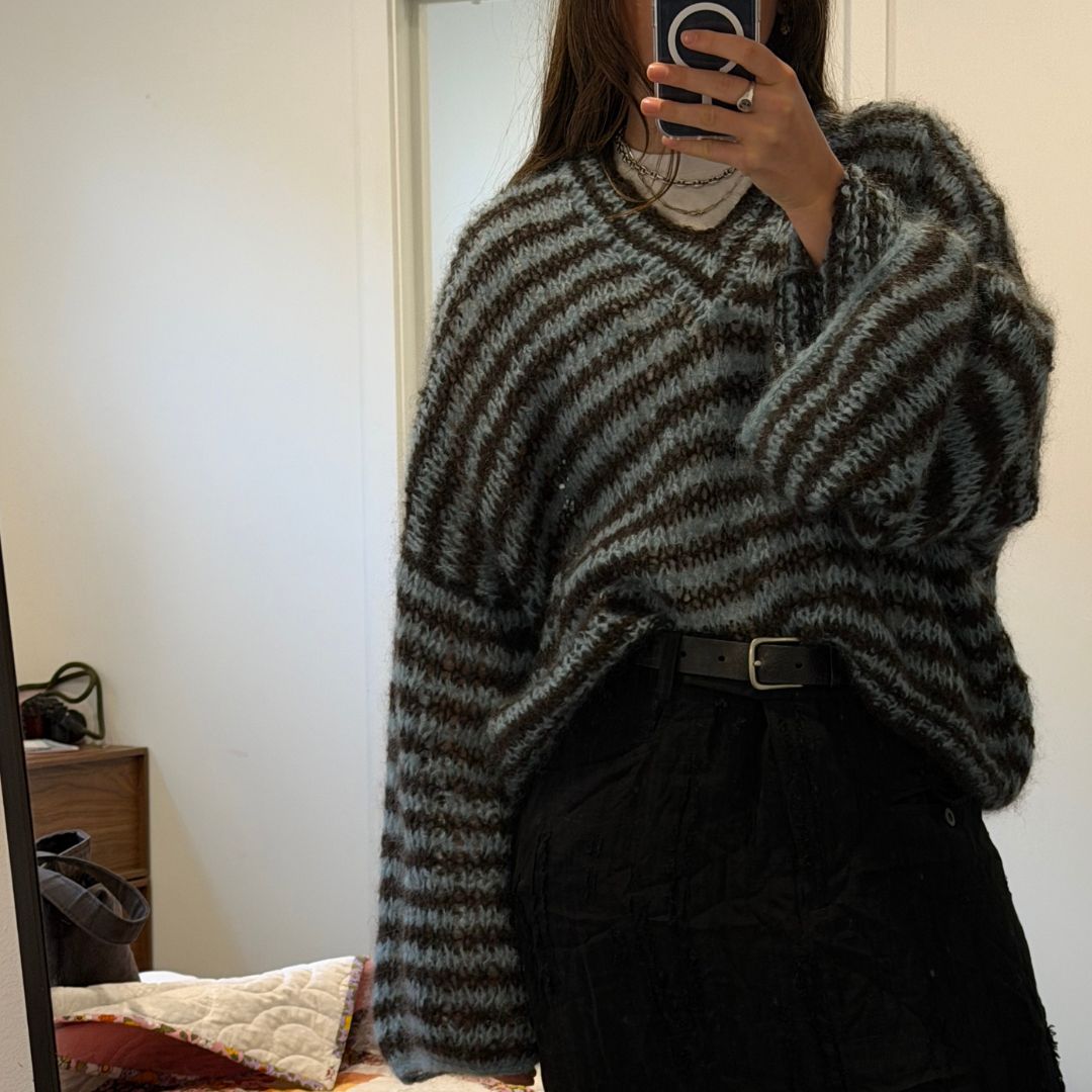 Jumbo V-Neck Sweater Pattern